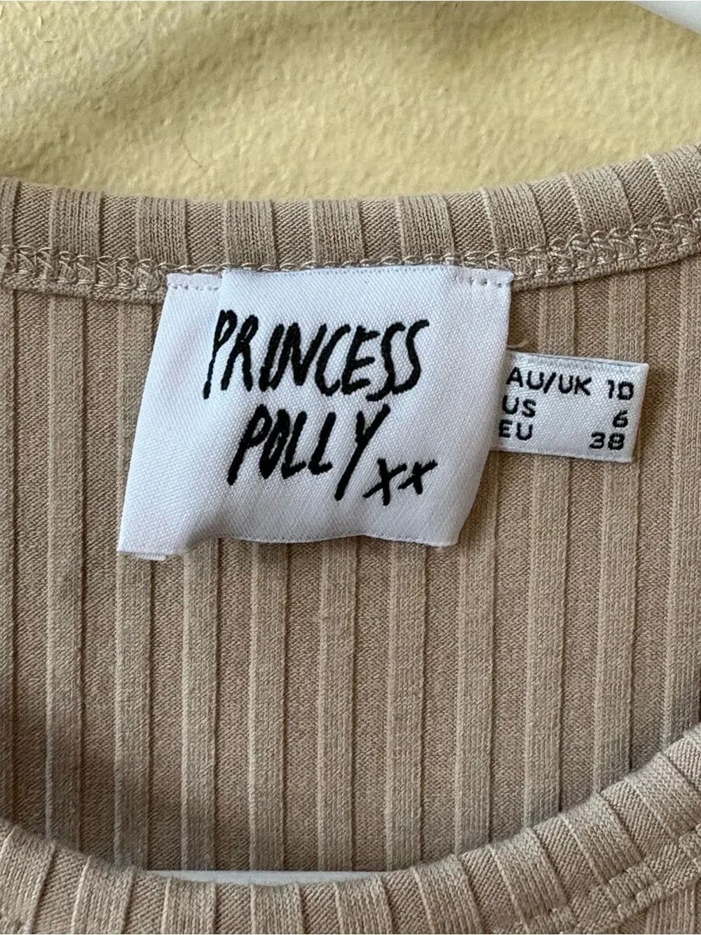 Princess Polly Top - Picture 2 of 4
